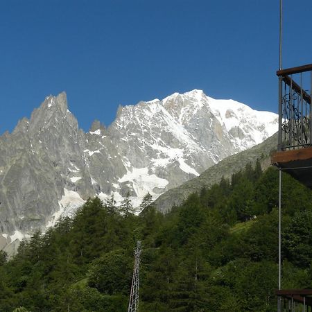 Hotel Funivia Courmayeur Extérieur photo