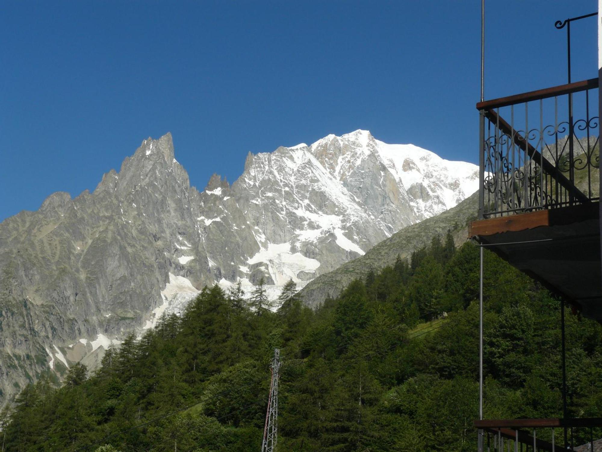 Hotel Funivia Courmayeur Extérieur photo