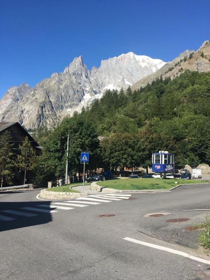 Hotel Funivia Courmayeur Extérieur photo